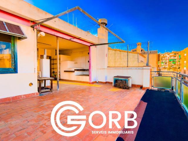 Casa adosada en venta en Mataró, Cerdanyola Nord. CASA CON 2 TERRAZAS Y GRANDES ESPACIOS EN CERDANYOLA NORTE. Casas adosadas.