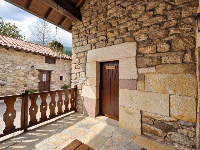 Casa adosada en Venta en Mazcuerras