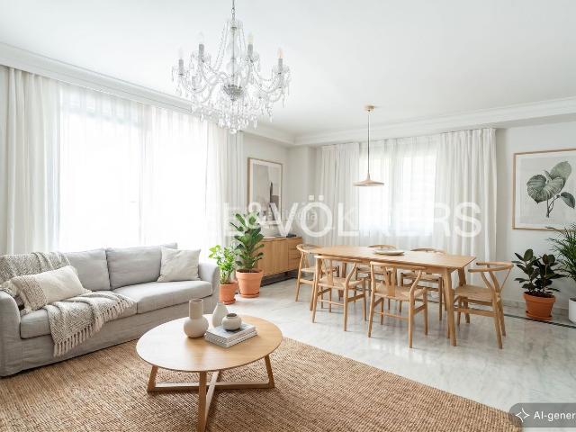 Casa adosada en venta en Madrid, Palomas. Excelente Chalet en Palomas. Casas adosadas.