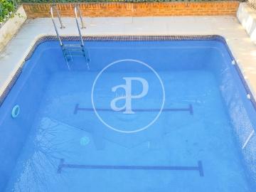Casa adosada en venta en Madrid, Salvador. Chalet adosado en venta en Salvador. Casas adosadas.