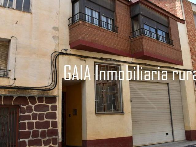 Casa adosada en Venta en Maella
