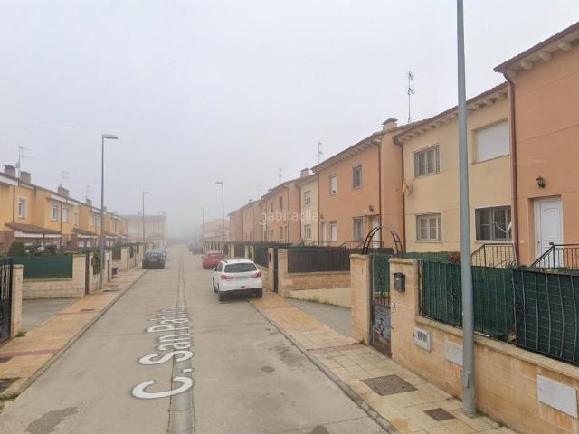 Casa adosada en venta en Magaz de Pisuerga. Casas adosadas Magaz de.