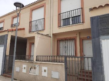 Casa adosada en Venta en Malagón