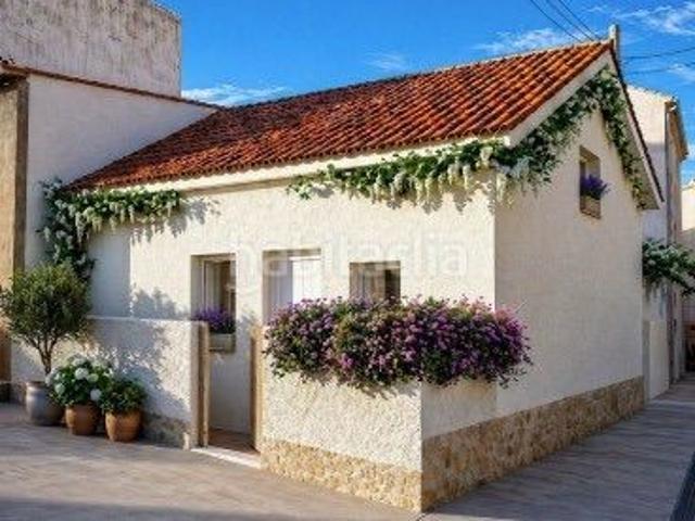 Casa adosada en venta en Malpica de Bergantiños. CASA ADOSADA CON PROYECTO EN MALPICA DE BERGANTIÑOS. Casas adosadas Malpica de.