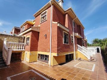 Casa adosada en Venta en Manantiales Lagar Cortijo