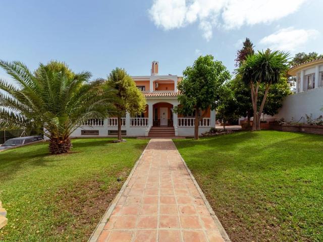 Casa adosada en Venta en Manantiales Lagar Cortijo