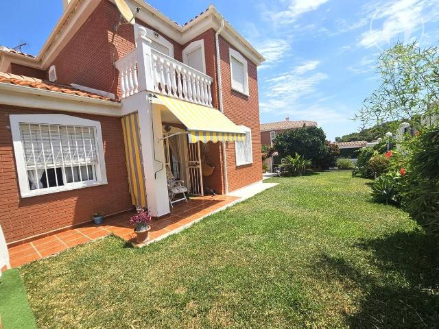 Casa adosada en Venta en Manantiales Lagar Cortijo