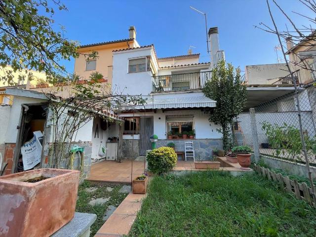 Casa adosada en Venta en Manlleu