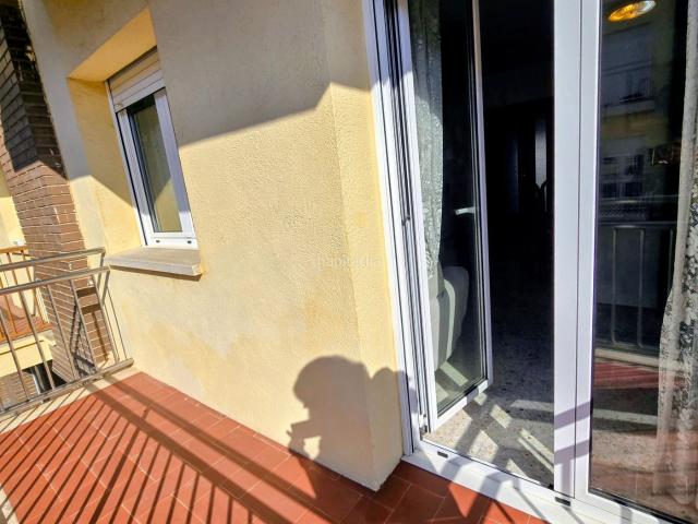 Casa adosada en venta en Manlleu. CASA ADOSSADA AMB JARDÍ, GARATGE PER A DOS COTXES I TERRASSES A MANLLEU. Casas adosadas.