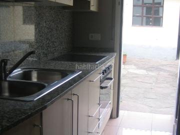 Casa adosada en venta en Manlleu. Oportunidad Casa en venta. Casas adosadas.