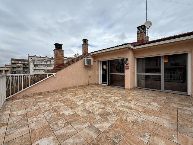 Casa adosada en venta en Manresa, Valldaura Carretera de Cardona. Espectacular casa de 254 m2 de vivienda y 158 m2 de parking. Casas adosadas.