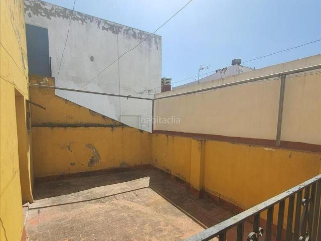 Casa adosada en venta en Marchena. ADOSADO PARA REFORMAR EN VENTA EN MARCHENA SEVILLA. Casas adosadas.