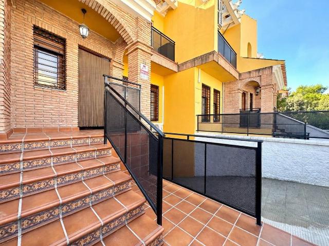 Casa adosada en Venta en Maracena