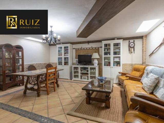 Casa adosada en Venta en Maracena