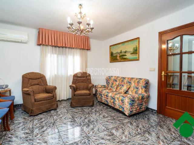 Casa adosada en Venta en Maracena