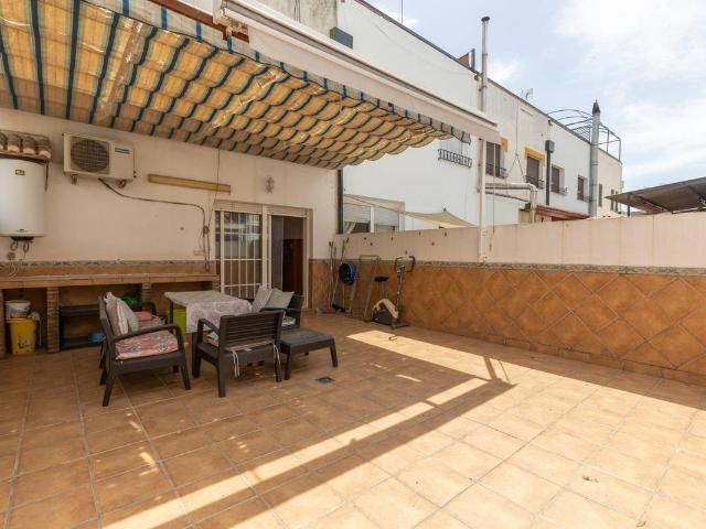 Casa adosada en Venta en Maracena