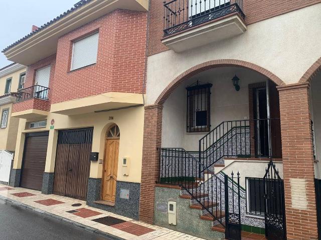 Casa adosada en Venta en Maracena
