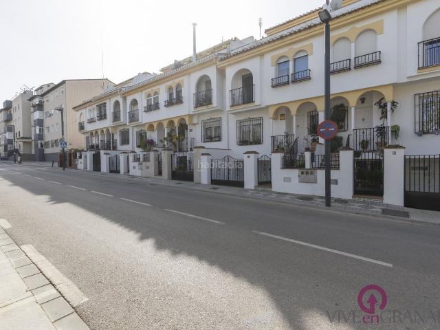 Casa adosada en venta en Maracena. CASA ADOSADA DE 5 DORMITORIOS EN MARACENA!Atención, futuros propietarios! Están listos para dar el paso hacia el hogar de sus sueñ. Casas adosadas.