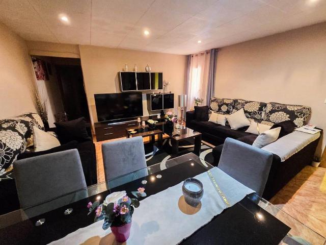 Casa adosada en Venta en Martorell