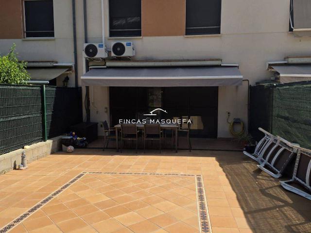 Casa adosada en Venta en Masquefa