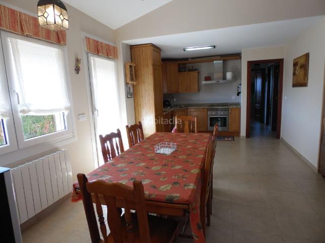 Casa adosada en venta en Medina de Pomar. DISPONIBLE PARA ALQUILAR SEPTIEMBRE Y OCTUBRE. Casas adosadas Medina de.