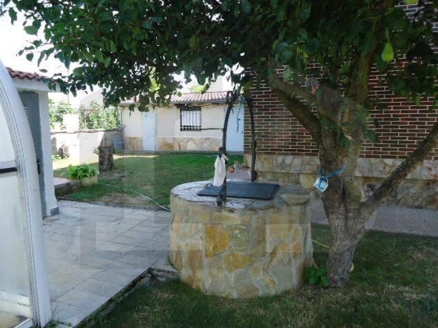 Casa adosada en Venta en Medina de Pomar