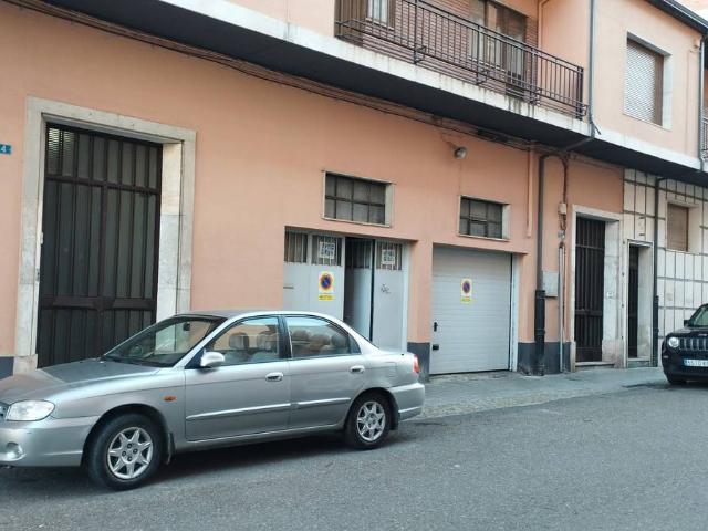 Casa adosada en Venta en Medina del Campo