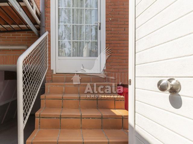 Casa adosada en venta en Mejorada del Campo. EXCLUSIVO CHALET ADOSADO EN EL CENTRO DE MEJORADA DEL CAMPO. Casas adosadas Mejorada del.