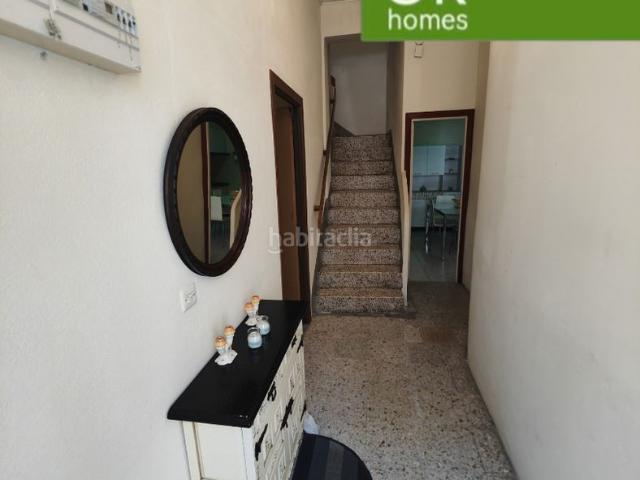 Casa adosada en venta en Melide. LA SUERTE DE VIVIR EN EL CENTRO DE MELIDE. Casas adosadas.