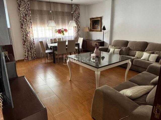 Casa adosada en venta en Mengíbar. Casas adosadas.