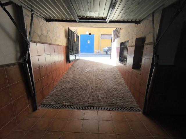 Casa adosada en venta en Mengíbar. Casas adosadas.