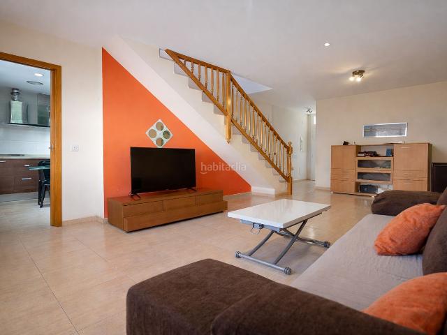Casa adosada en venta en Miami Platja, Centre Costa Dorada. Casa adosada en Miami Playa. Casas adosadas Miami.