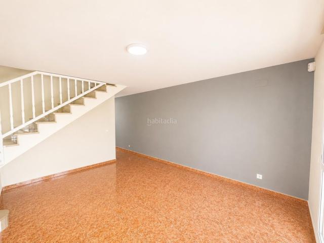 Casa adosada en venta en Miami Platja, Centre Costa Dorada. Pareado amplio y luminoso en Miami Playa!. Casas adosadas Miami.