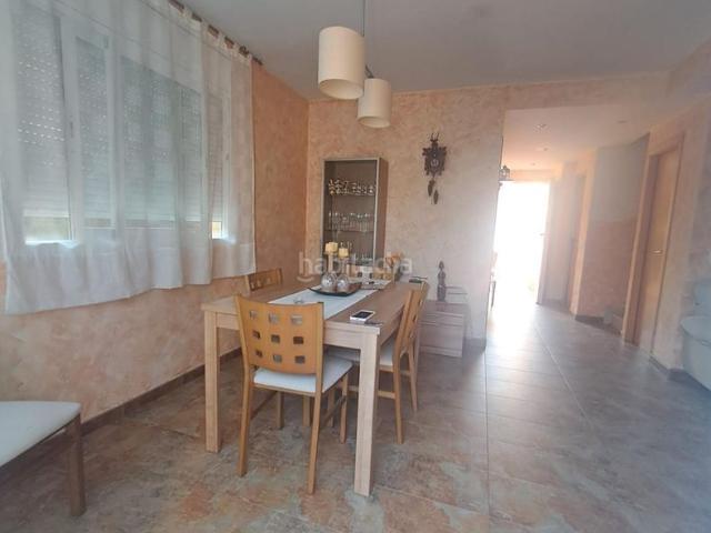 Casa adosada en venta en Miami Platja, Centre Costa Dorada. Venta de chalet adosado en Centro Miami. Casas adosadas Miami.