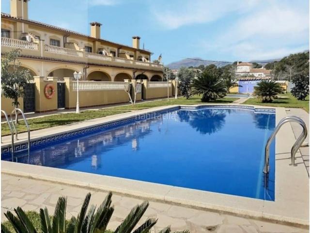 Casa adosada en venta en Miami Platja, Passeig Marítim Costa Dorada. Chalet pareado en venta en Miami Platja. Casas adosadas Miami.