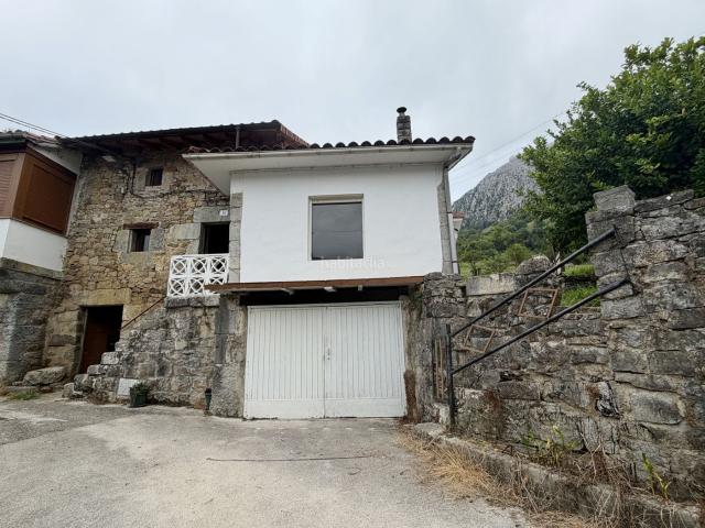 Casa adosada en venta en Miera. MIRONESVALLES PASIEGOIS. Casas adosadas.