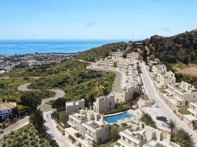 Casa adosada en venta en Mijas, Mijas Golf. Vivienda adosada de obra nueva con 4 dormitorios en La Cala de Mijas. Casas adosadas.