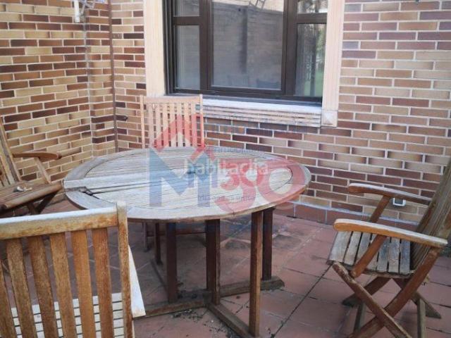 Casa adosada en venta en Miranda de Ebro, Crucero Aquende. Adosado en venta en Crucero, 4 dormitorios. Casas adosadas Miranda de.