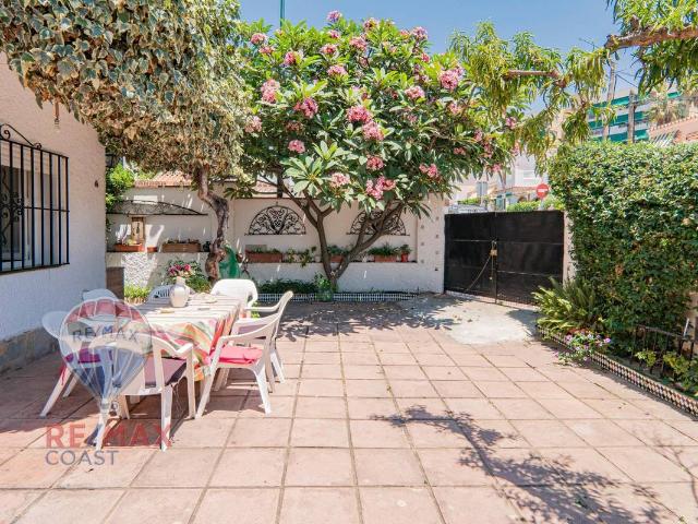 Casa adosada en Venta en Miraflores del Palo