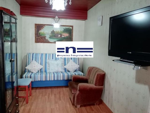 Casa adosada en venta en Muxía. En pleno corazón de Muxía. Casas adosadas.
