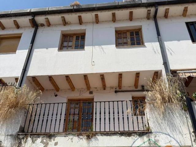 Casa adosada en Venta en Mucientes
