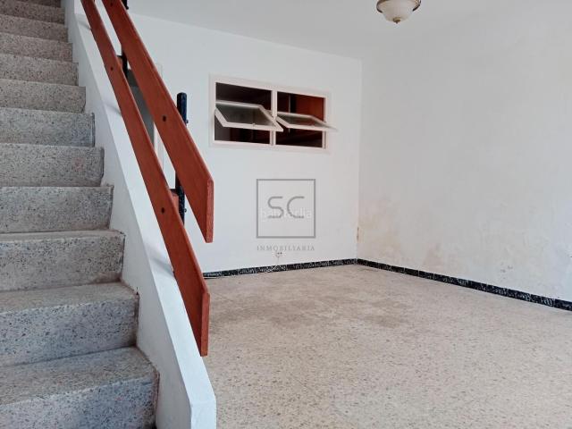 Casa adosada en venta en Mugardos. Casa para reformar con vistas al mar en O Seixo, Mugardos. Casas adosadas.