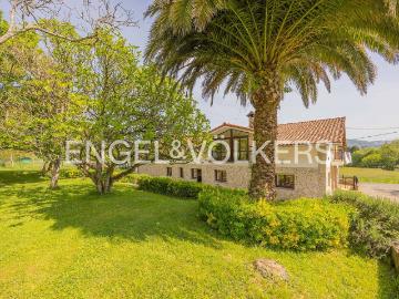 Casa adosada en Venta en Mungia