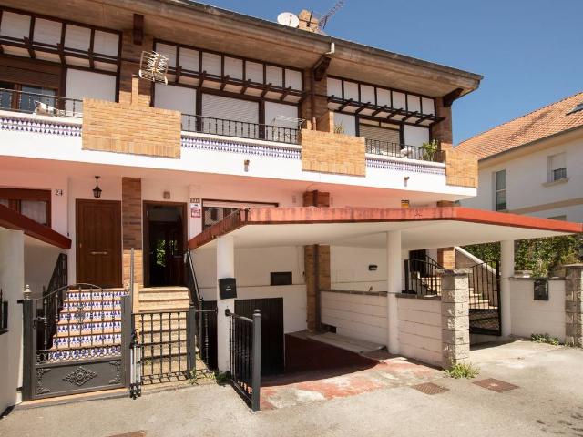 Casa adosada en Venta en Muriedas
