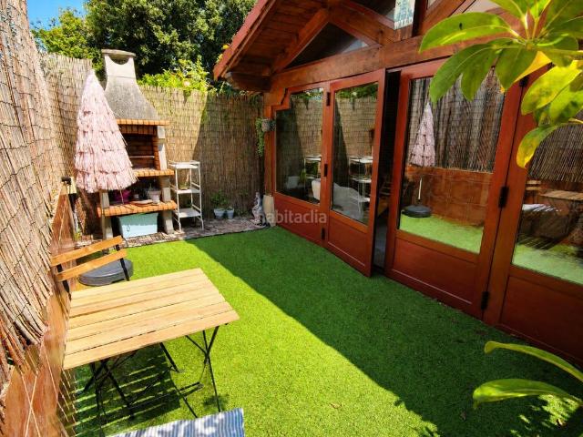 Casa adosada en venta en Muskiz. ADOSADO CON JARDIN EN MUSKIZ, A 5 MINUTOS DE LA PLAYA. Casas adosadas.