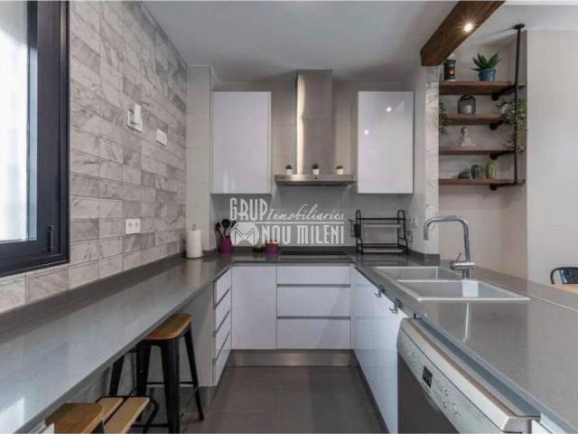 Casa adosada en Venta en Nou Benicalap