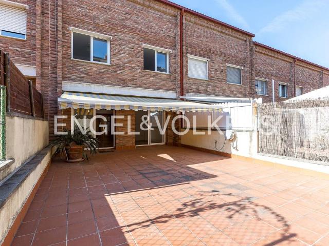 Casa adosada en Venta en Nou Eixample Nord