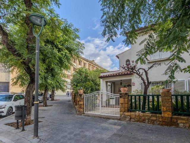 Casa adosada en Venta en Nou Eixample Nord