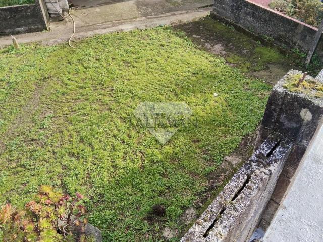 Casa adosada en venta en Noia. Casas adosadas.