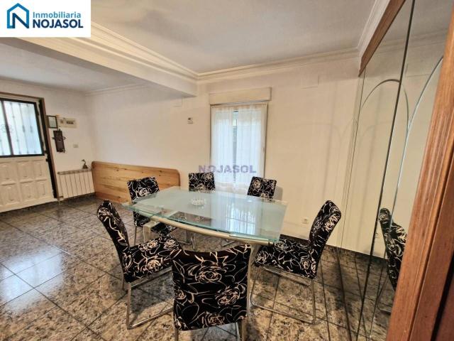 Casa adosada en venta en Noja, Tregadín. REF 000712 CASA EN EL CENTRO DE LA VILLA, JUNTO A SERVICIOS Y CERCANA A LA PLAYA DE TRENGANDIN. Casas adosadas.